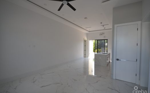 BLOOMBURY VILLAS BRAND NEW!