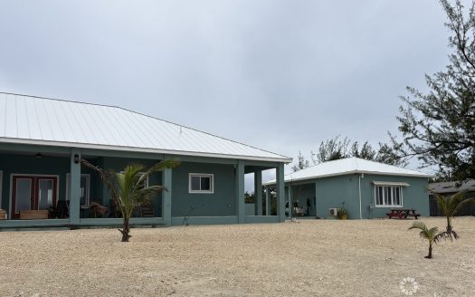 ROCK ROAD OCEAN FRONT HOME
