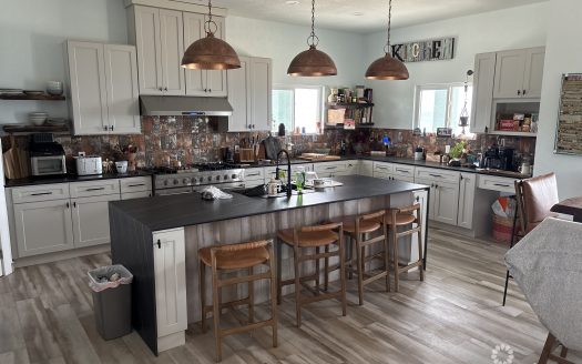 ROCK ROAD OCEAN FRONT HOME