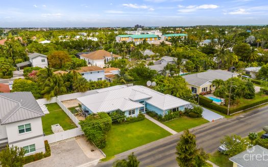 SNUG HARBOUR FAMILY HOME
