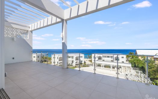 SUNSET POINT 19 – TOP FLOOR PENTHOUSE WITH PANORAMIC SEA VIEWS