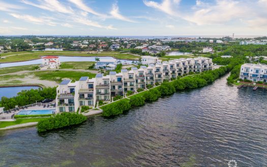 ALLURE 2, WATERFRONT CONDO