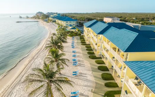 CASTAWAY COVE | 2-BED BEACHFRONT CONDO – QUARTER SHARE WITH INCOME POTENTIAL