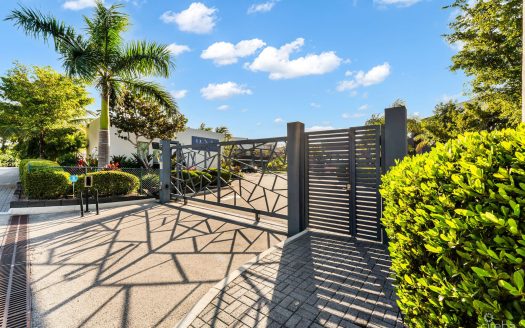 ONE CANAL POINT 123, 1 BED CONDO