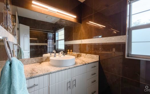 BEL AIR MANOR 3 BEDROOM TOWNHOUSE