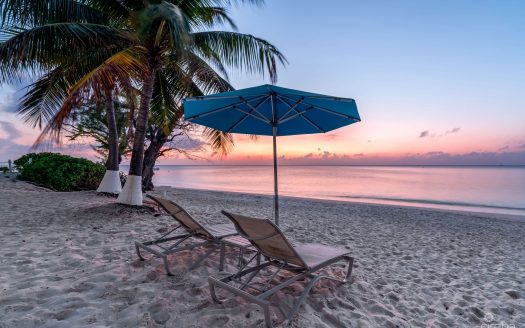 BEACHFRONT BLISS AT CAYMAN CLUB | SEVEN MILE BEACH