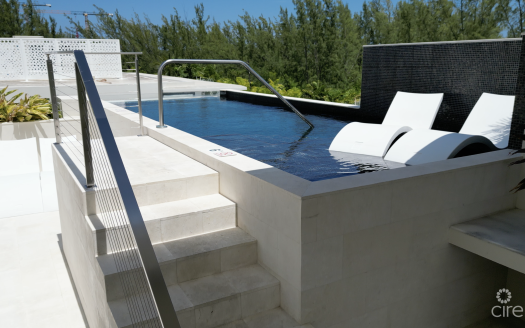 PRIME 1-BED CONDO AT THE GROVE | STEPS TO SMB & RESORT-STYLE LIVING