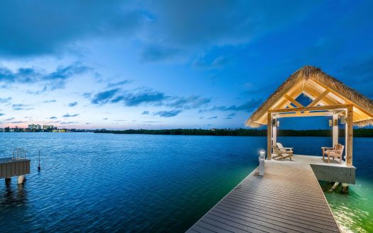 60 LALIQUE PENINSULA QUAY | LUXURY WATERFRONT LIVING IN CRYSTAL HARBOUR