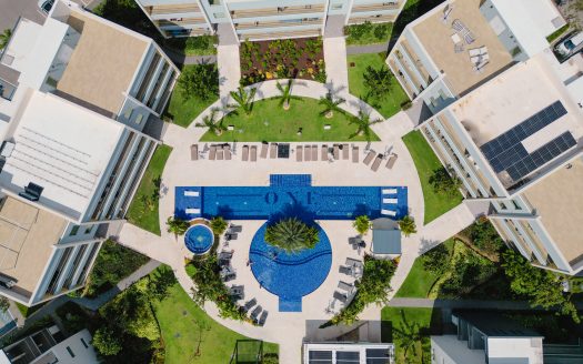 ONE CANAL POINT 535 WITH DOCK ONE CANAL POINT 535 WITH DOCK