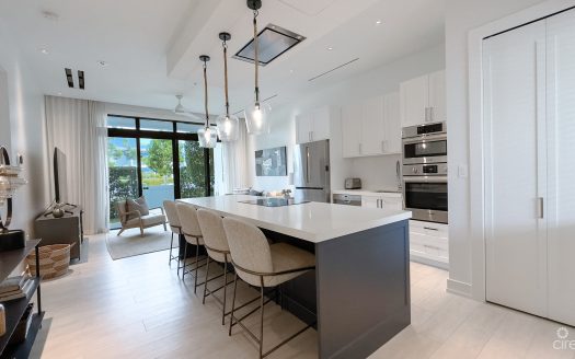 OLEA 1 BED, SEVEN MILE CORRIDOR