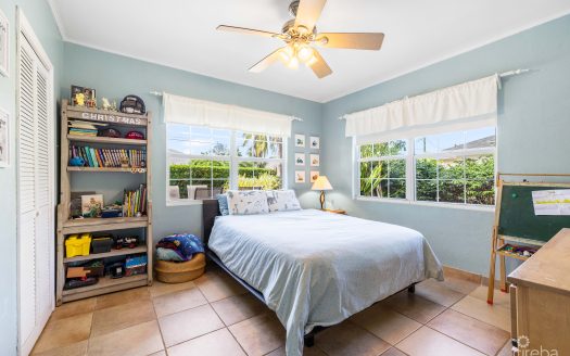 BIRCH AVE SPOTTS SINGLE FAMILY HOME W/POOL