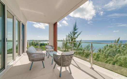 AURA PENTHOUSE – SOUTH SOUND