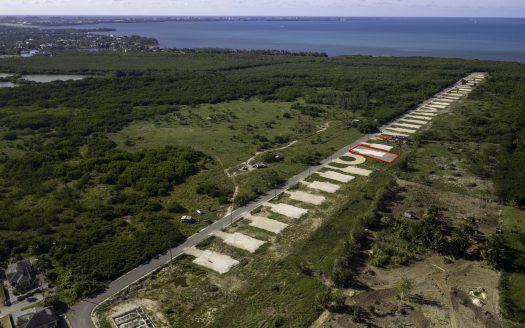 SAVANNAH POINT LOT 12