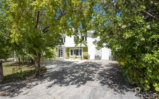 REMASTERED MID-CENTURY MODERN HOME REMASTERED MID-CENTURY MODERN HOME