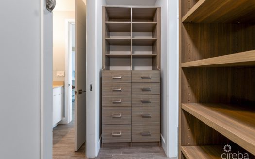 CYPRESS POINTE NORTH 207, CRYSTAL HARBOUR ONE BED CONDO