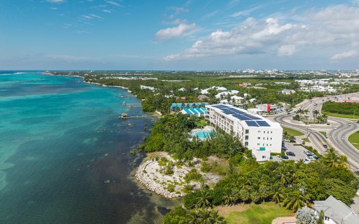 AURA #107, – GROUND FLOOR 3 BED POOLFRONT RESIDENCE