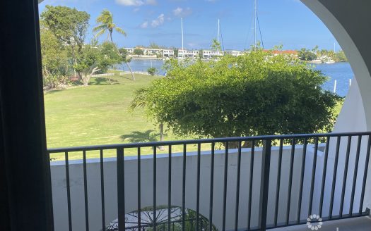 LIME TREE BAY TOWNHOUSE 2 BED FREEHOLD! SMB CORRIDOR