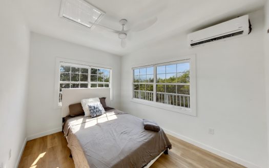 1495 RUM POINT DR, TOP FLOOR APARTMENT