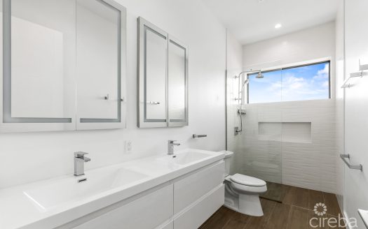 ALLURE 10, WATERFRONT CONDO