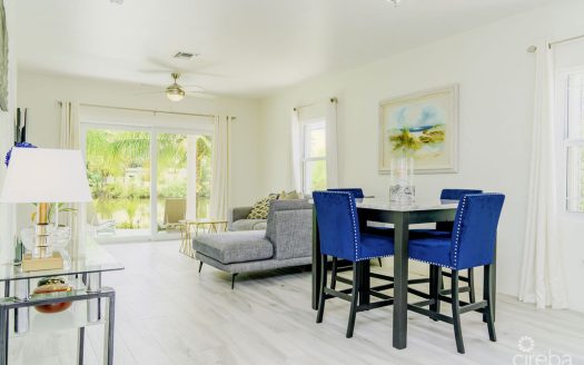 COCONUT VILLAGE – REDUCED – 3BEDS LAKEFRONT HOME