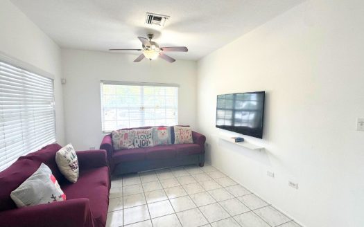 REDUCED WEST BAY 2BEDS – CORNER HOME