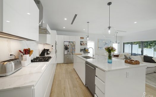 SALT AIR TOWNHOME END UNIT 4 BED