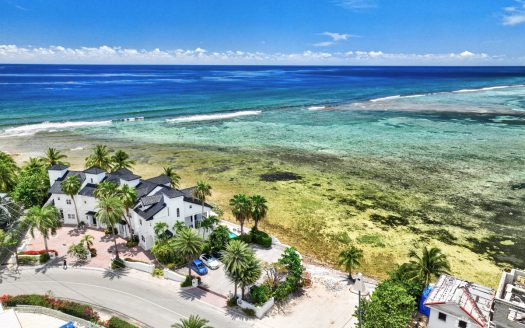 PALACADES VILLA 1 ON PROSPECT POINT