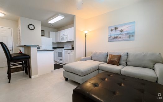 LAKESIDE 1 BED CONDO