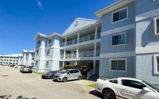 LAKESIDE 1 BED CONDO