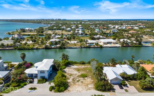 THE SHORES CANAL FRONT LOT