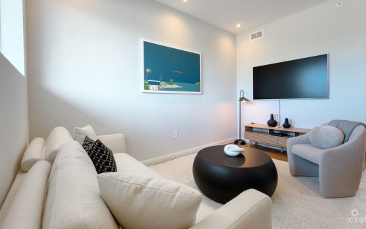 THE GROVE TOO #14 ONE BED CONDO