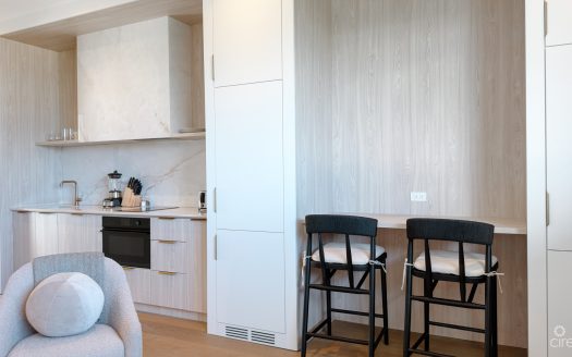 THE GROVE TOO #14 ONE BED CONDO