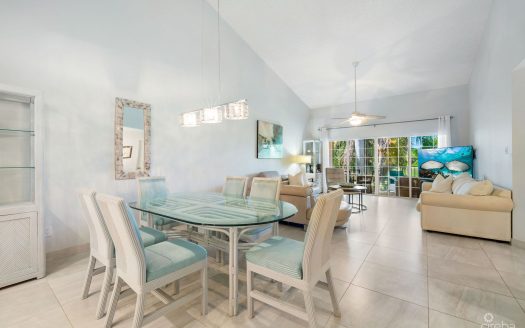 BRITANNIA LIONS COURT 322, SEVEN MILE BEACH CORRIDOR