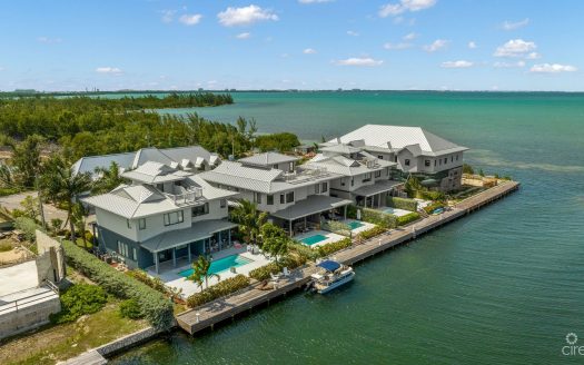 SEAHAVEN PROSPECT WATERFRONT 4 BED DUPLEX