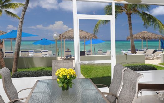 DISCOVERY POINT CLUB BEACHFRONT