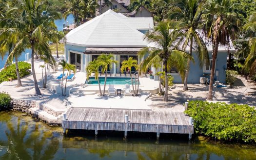 WATERFRONT LIVING REDEFINED