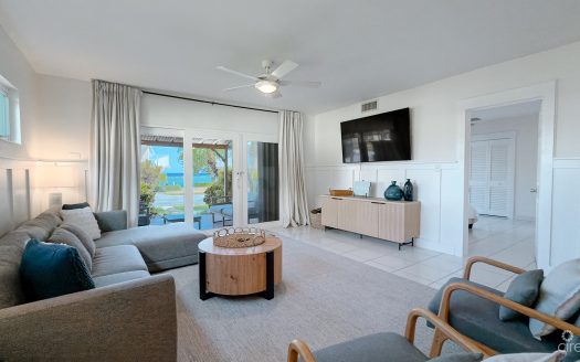 CARIBBEAN PARADISE, BEACHFRONT CONDO