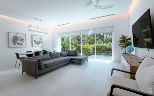 SOLARA TOWNHOME CRYSTAL HARBOUR