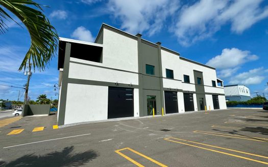 PRIME LOCATION – LEASED INVESTMENT WAREHOUSE