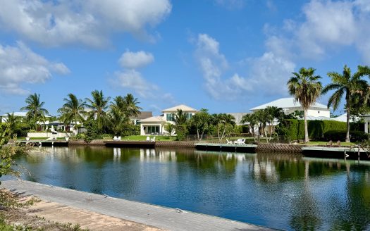 GRAND HARBOUR, GRAND ISLE CANAL FRONT LAN