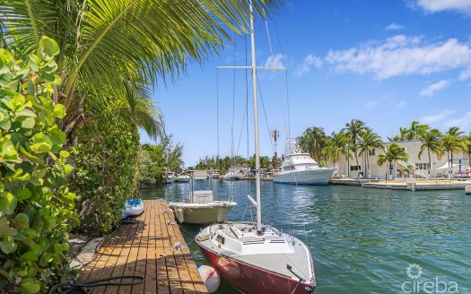 HARBOUR POINT OCEANFRONT 3 BED PLUS OFFICE