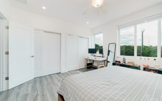 MOTIVATED SELLER MANTRAS 2 BEDROOM