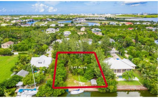 CANAL FRONT .45ACRE RED BAY
