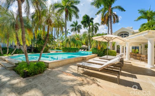 BRITANNIA KINGS COURT EXECUTIVE HOME