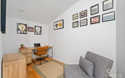 BRITANNIA KINGS COURT EXECUTIVE HOME
