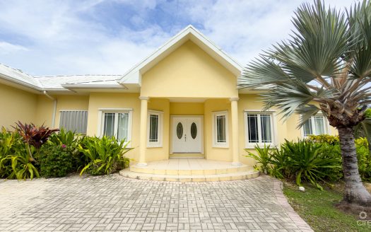 CANAL FRONT HOME 3 BED PROSPECT