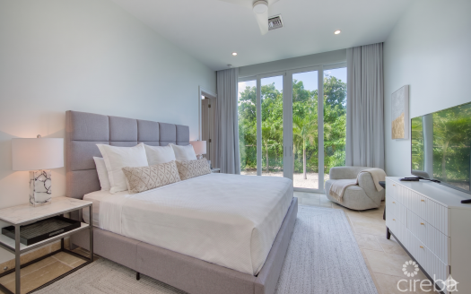 SEASIDE HIDEAWAY – FULLY RENOVATED BEACHFRONT GEM