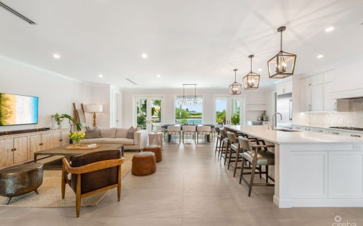 COCONUT COVE, THE SHORES FAMILY HOME
