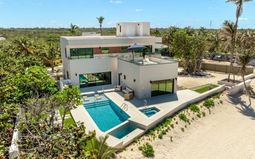 5 BED BEACH FRONT ESTATE – HALCYON POINT