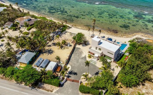 5 BED BEACH FRONT ESTATE – HALCYON POINT